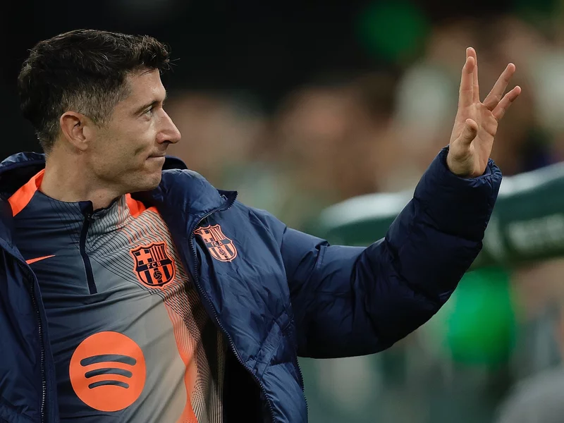 Robert Lewandowski został odstawiony. FC Barcelona miała spore problemy