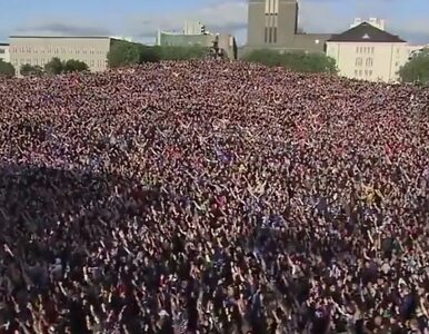 Niesamowity widok. Tysiące Islandczyków dopinguje swój zespół