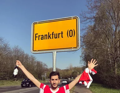 Miniatura: Ta historia obiegła świat. Jechał na mecz...