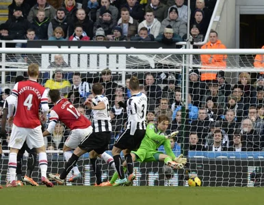 Miniatura: Premier League: Arsenal znowu liderem, ale...