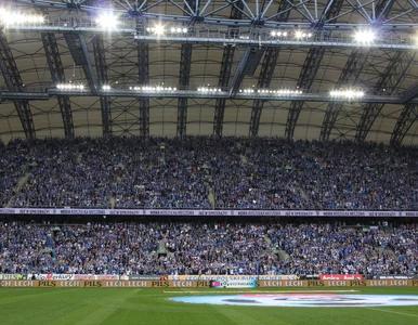 Miniatura: UEFA zmiękła. Kibice Lecha Poznań wejdą na...
