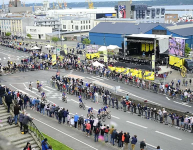 Miniatura: Tour de France. Ogromna kraksa podczas...