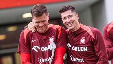 Miniatura: Szczęsny pożegnał Lewandowskiego....