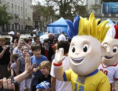 Miniatura: Białoruski rząd podpowie kibicom jak...